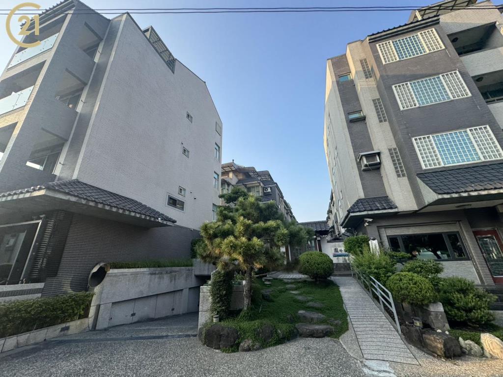 園外園車庫別墅