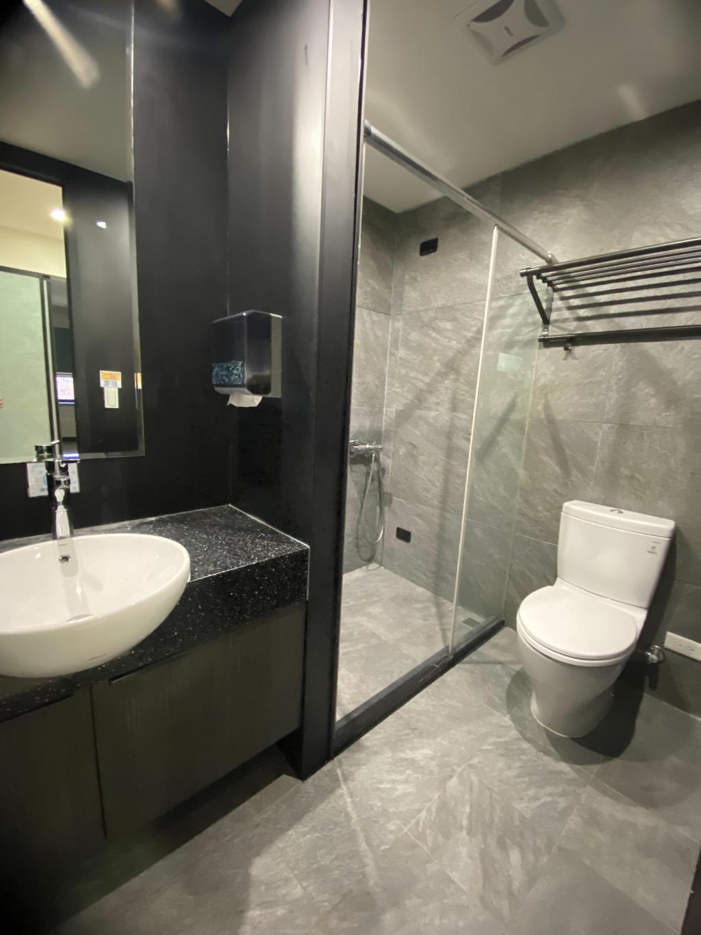 台中七期朝富路黃金賺錢店面