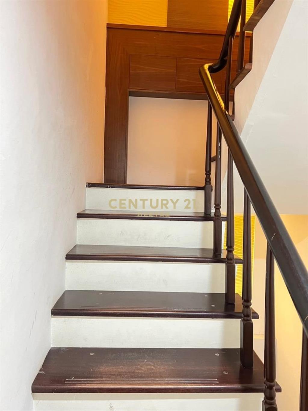 逢甲大地坪收租9套房