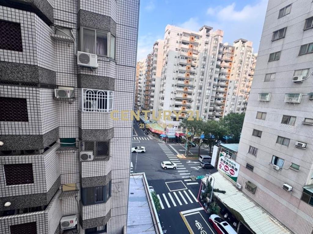 東海大學全新整理三房車位