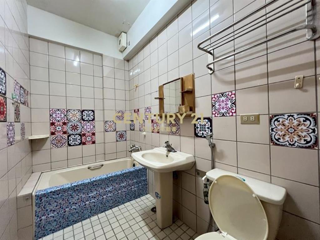 東勢河濱公園@本街透天