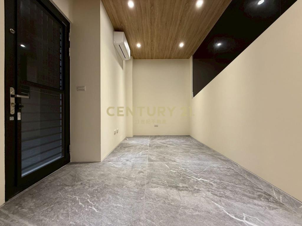 單元二極美珍禧花園電梯別墅