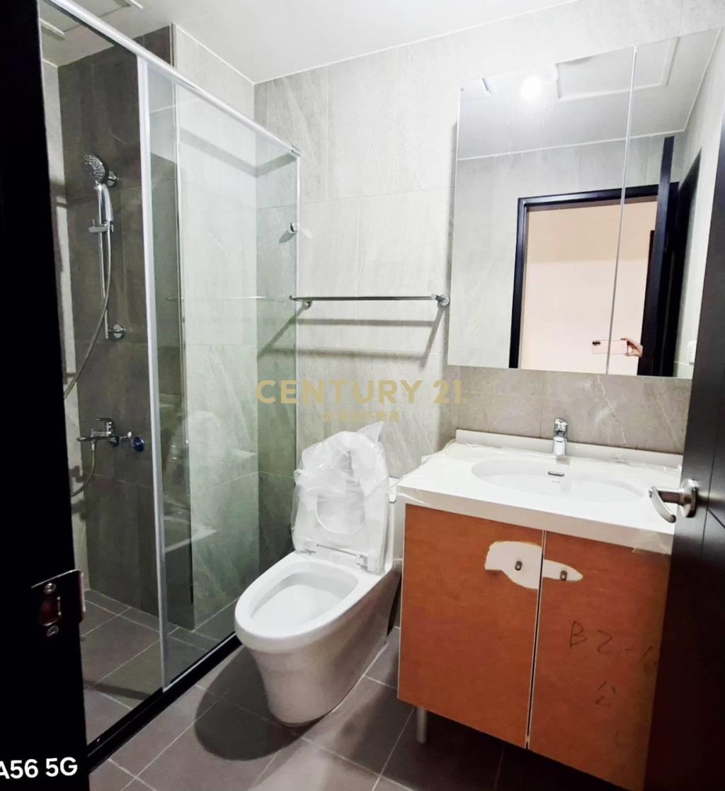 雙捷三重站高樓全新漾漾三房平車