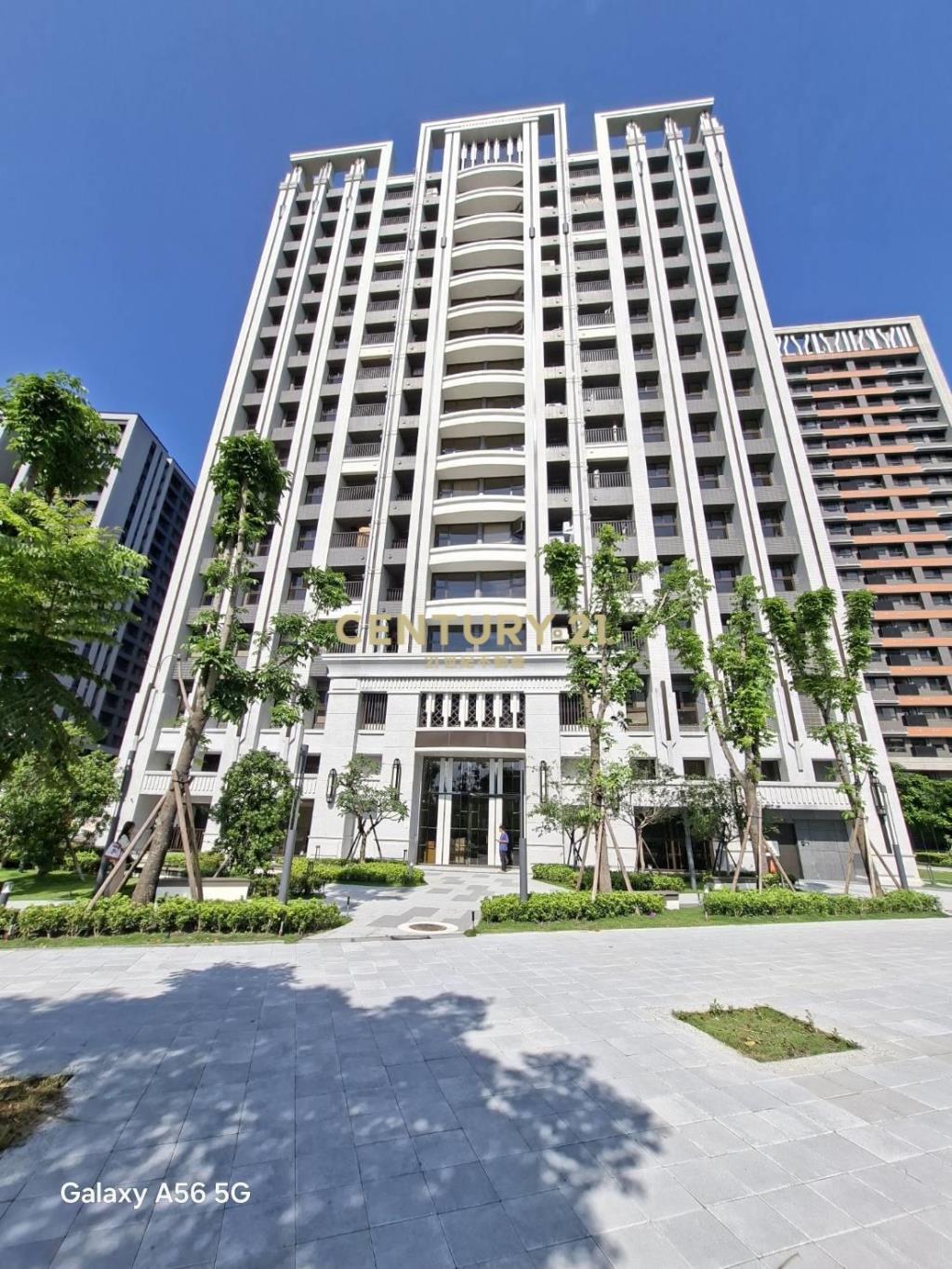 雙捷三重站高樓全新漾漾三房平車