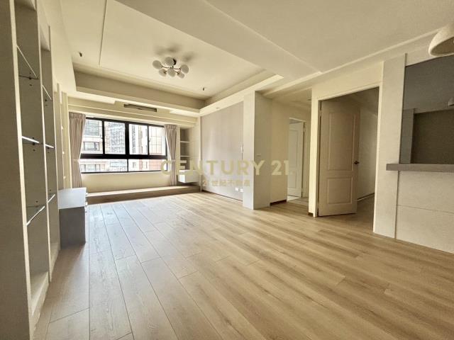 鄉林凱撒三房休旅車位