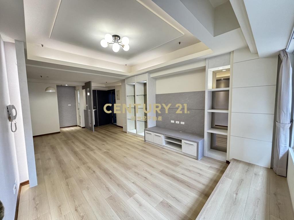 鄉林凱撒三房休旅車位