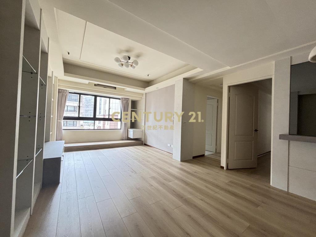 鄉林凱撒三房休旅車位