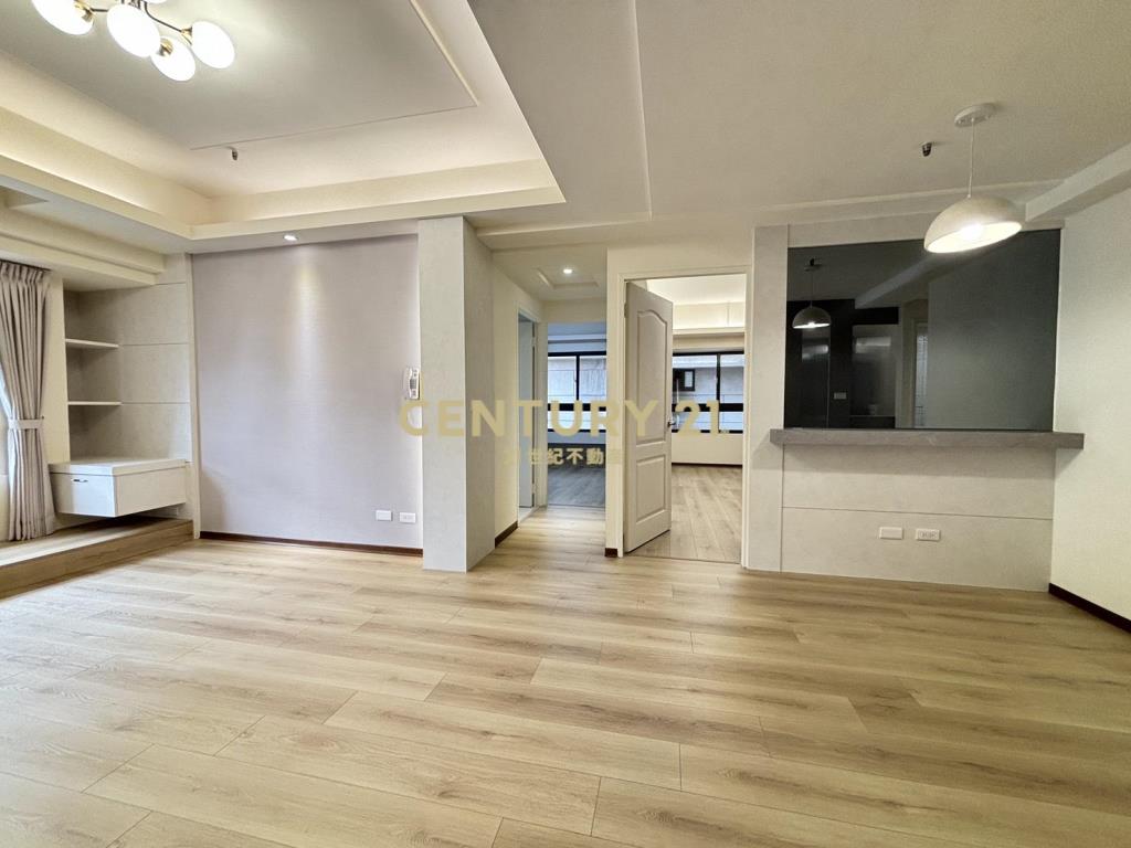 鄉林凱撒三房休旅車位