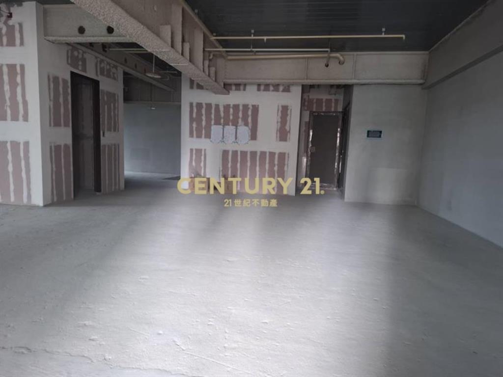 台中帝寶毛胚屋出租