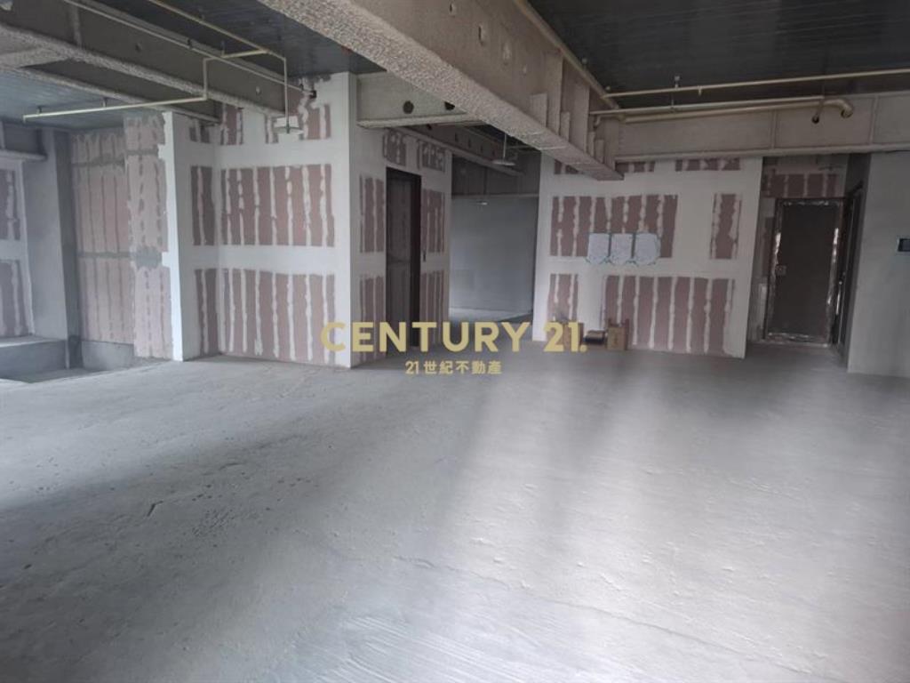 台中帝寶毛胚屋出租