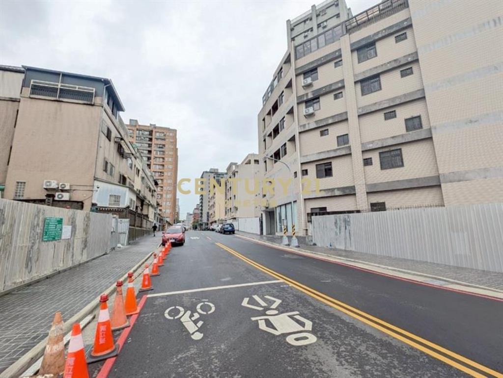 近中山醫臨路電梯別墅