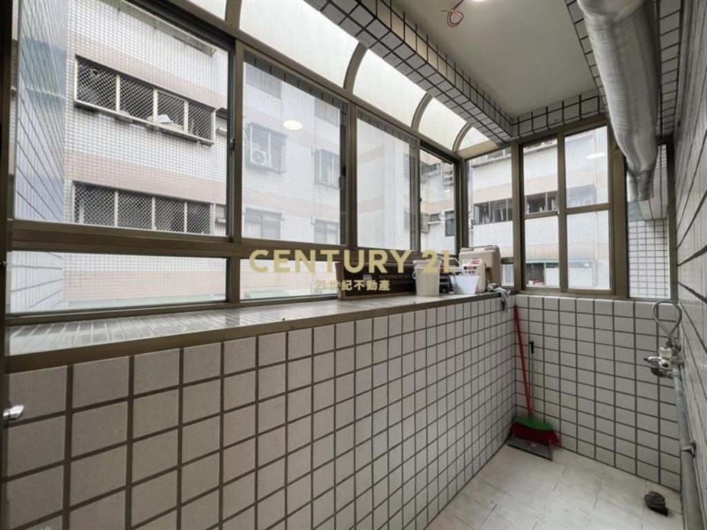 售1180萬@松竹商圈三房平車