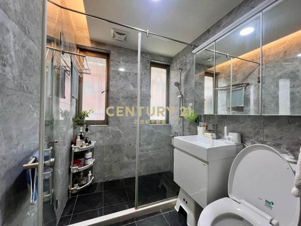 柳川綠園道旁三房車位