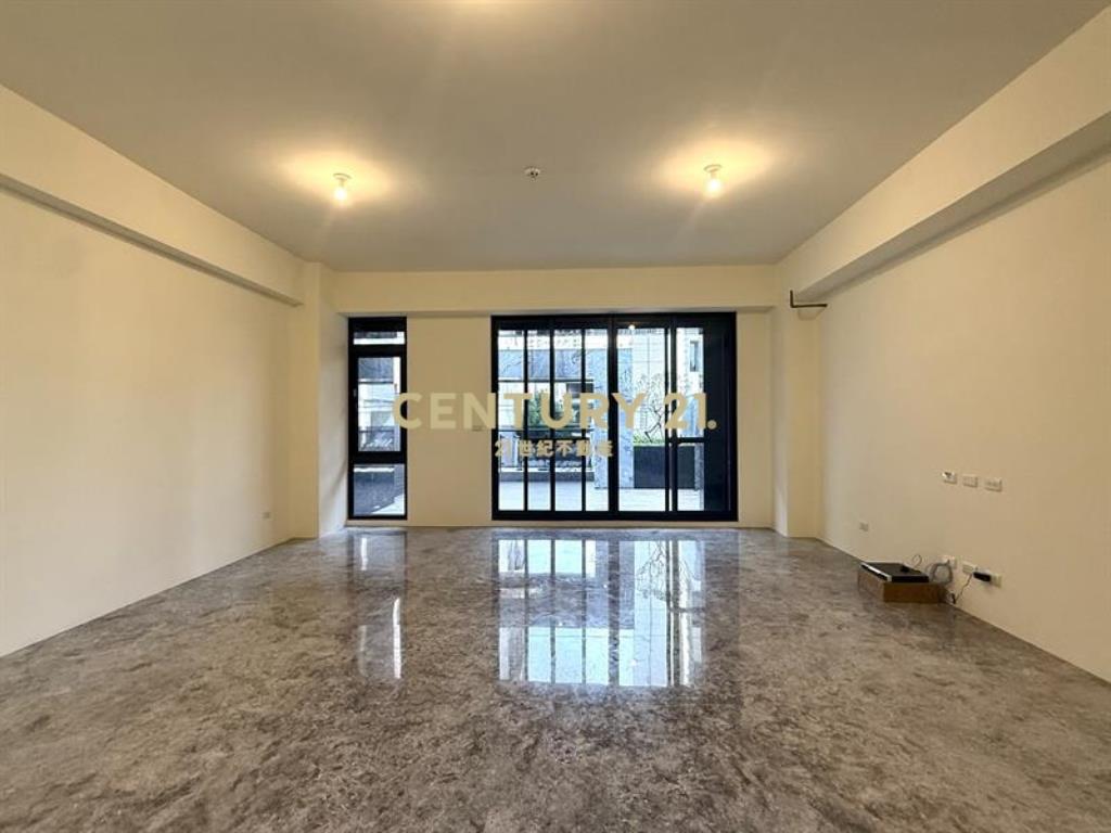 單三全新邊間臨路適醫美店墅