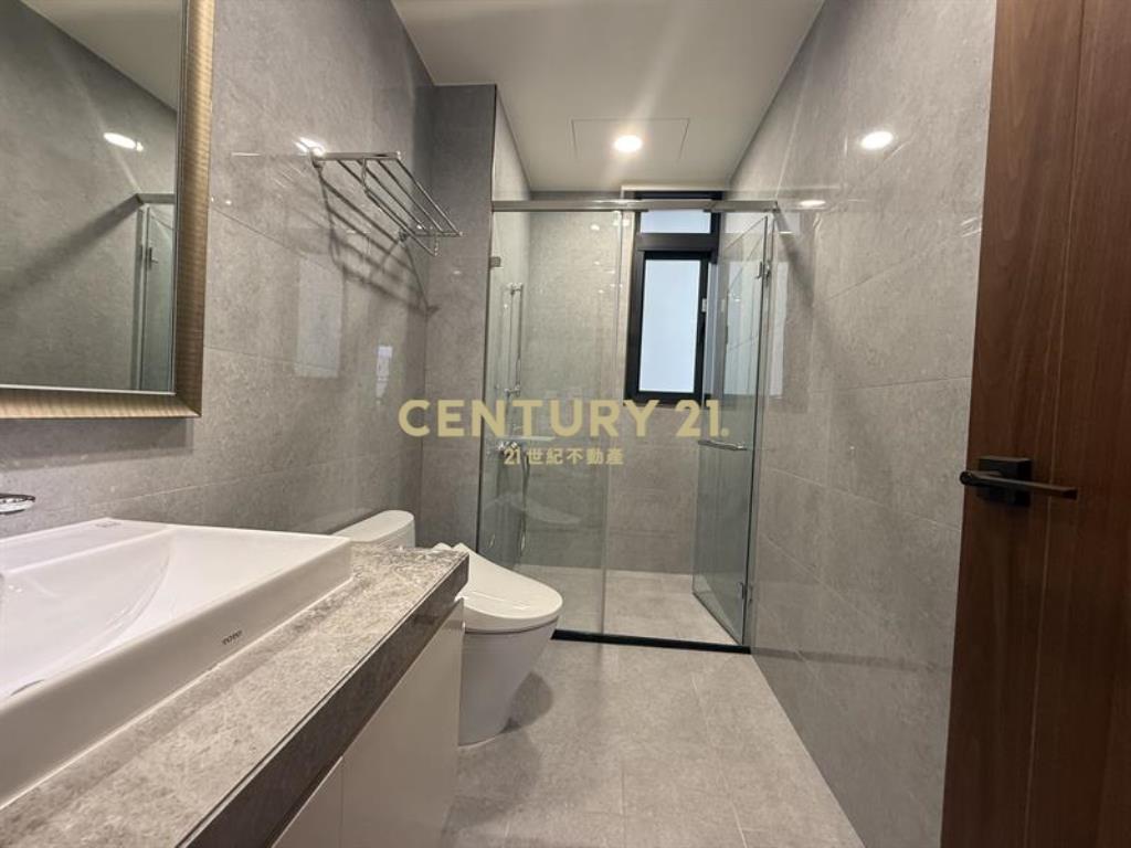 單三全新邊間臨路適醫美店墅