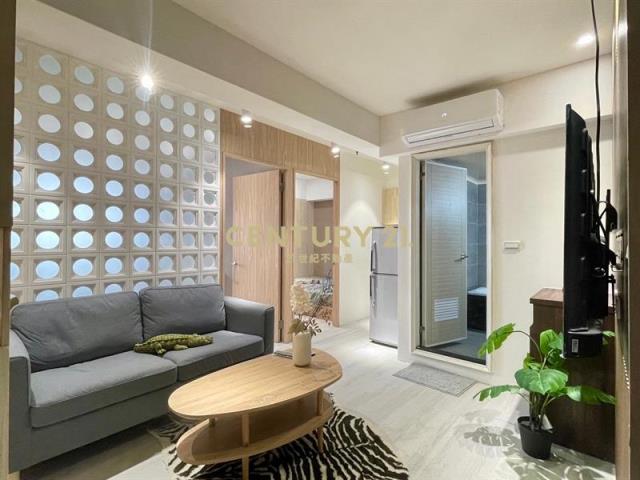 捷運四維國小次頂樓二房