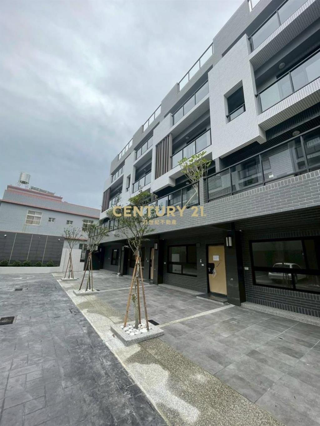 原朗朗全新別墅