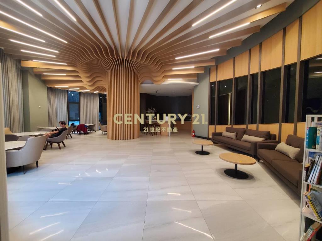 富宇中央公園2房車位