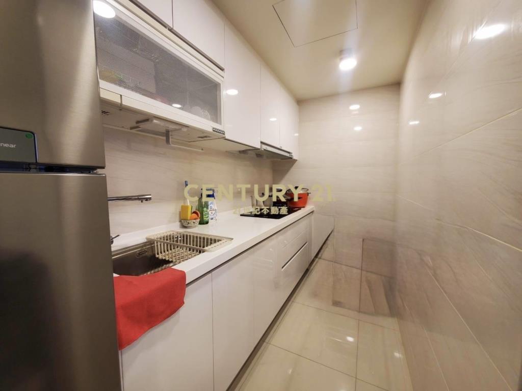 富宇中央公園2房車位