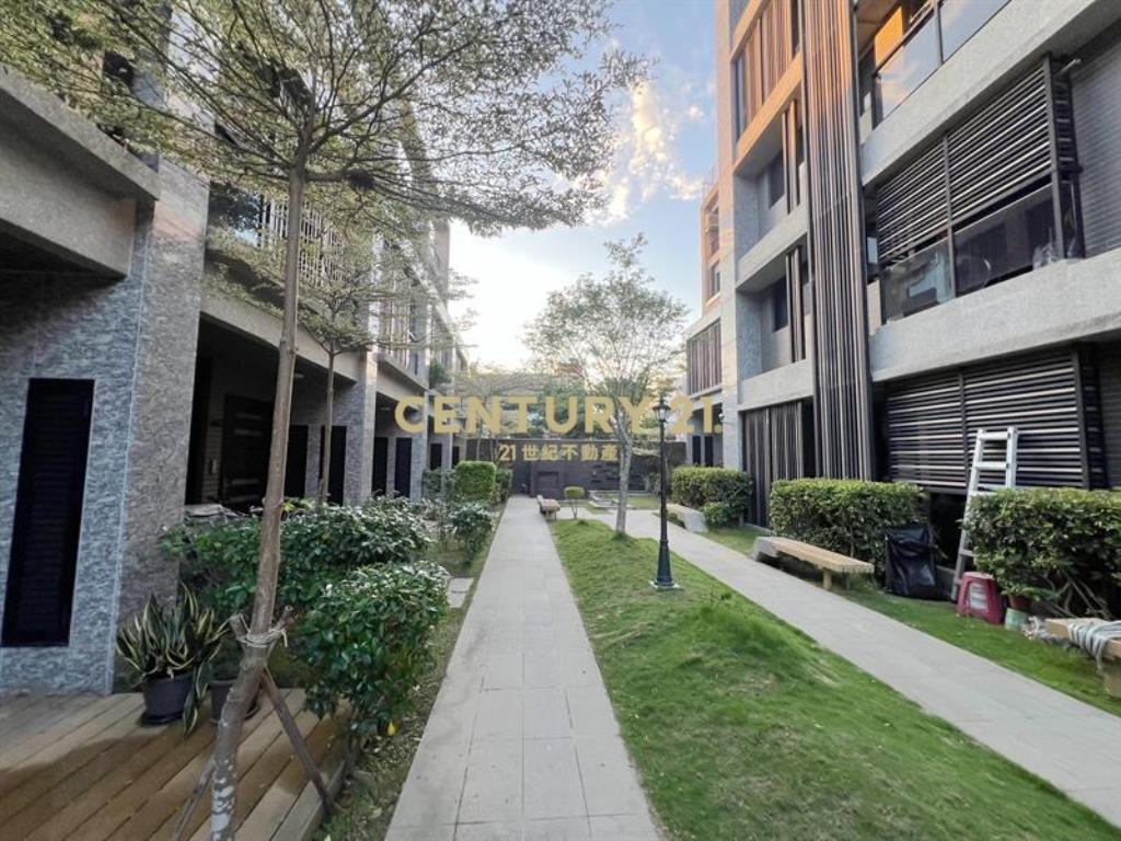 中科十年屋@庭園雙車別墅