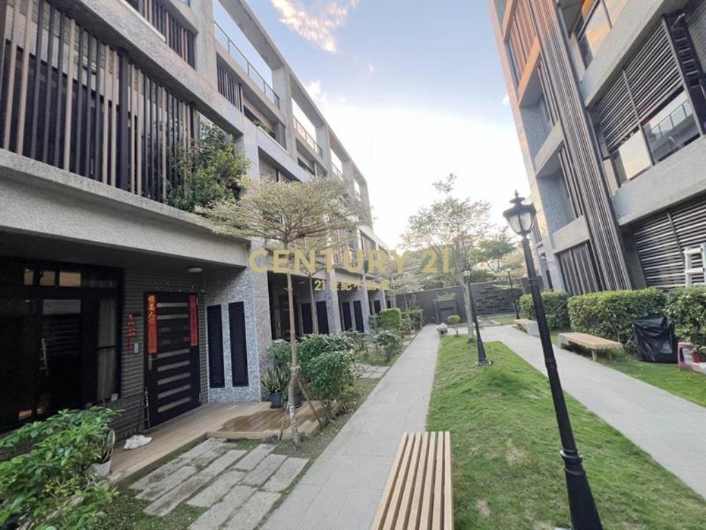 中科十年屋@庭園雙車別墅