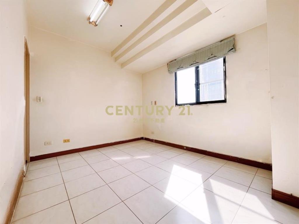 首購三房車位｜捷運視野美宅