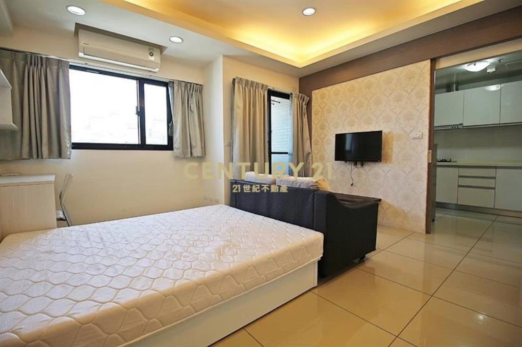 逢甲輕齡視野大套房+車位