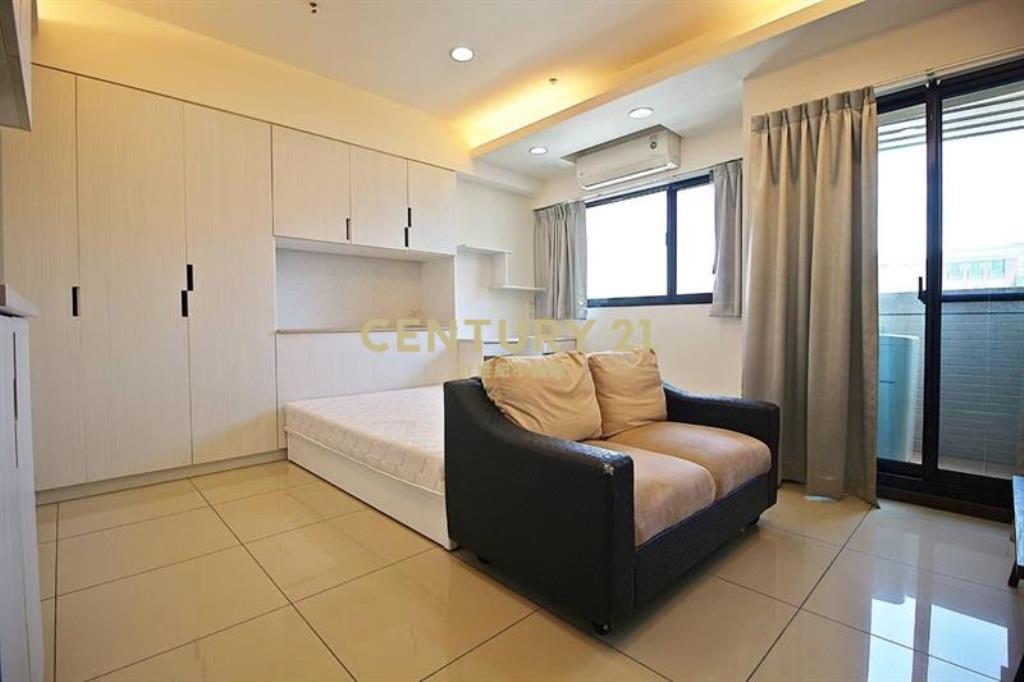 逢甲輕齡視野大套房+車位