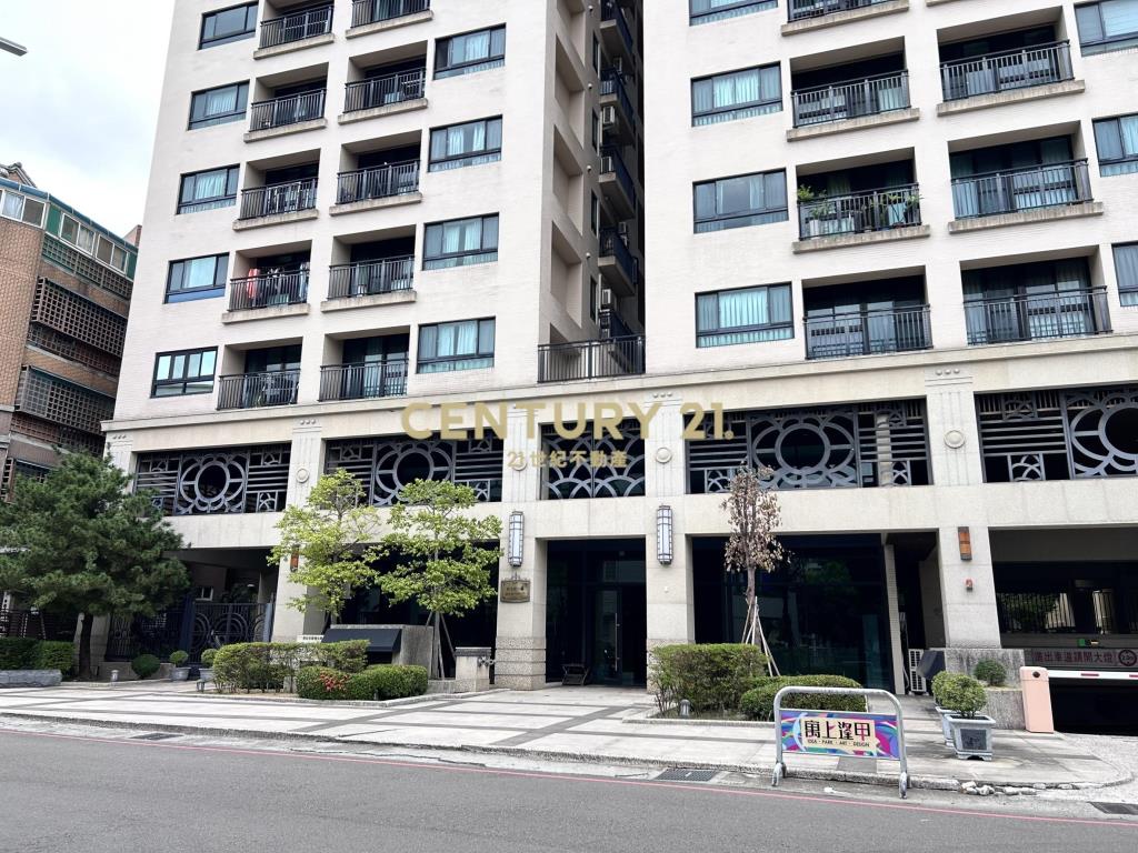 逢甲輕齡視野大套房+車位