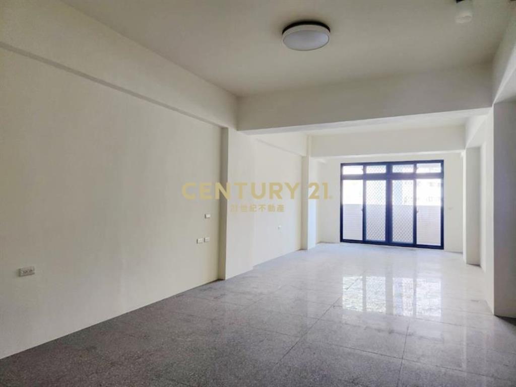 草屯商圈｜虎山路角間臨路店面