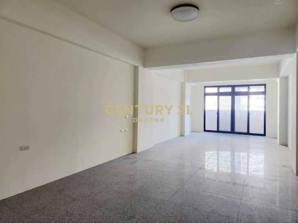 草屯商圈｜虎山路角間臨路店面