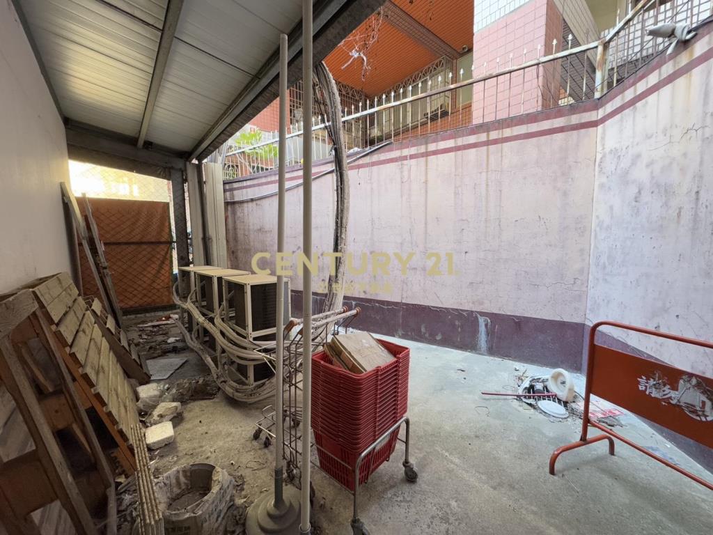 德富路大面寬美店面