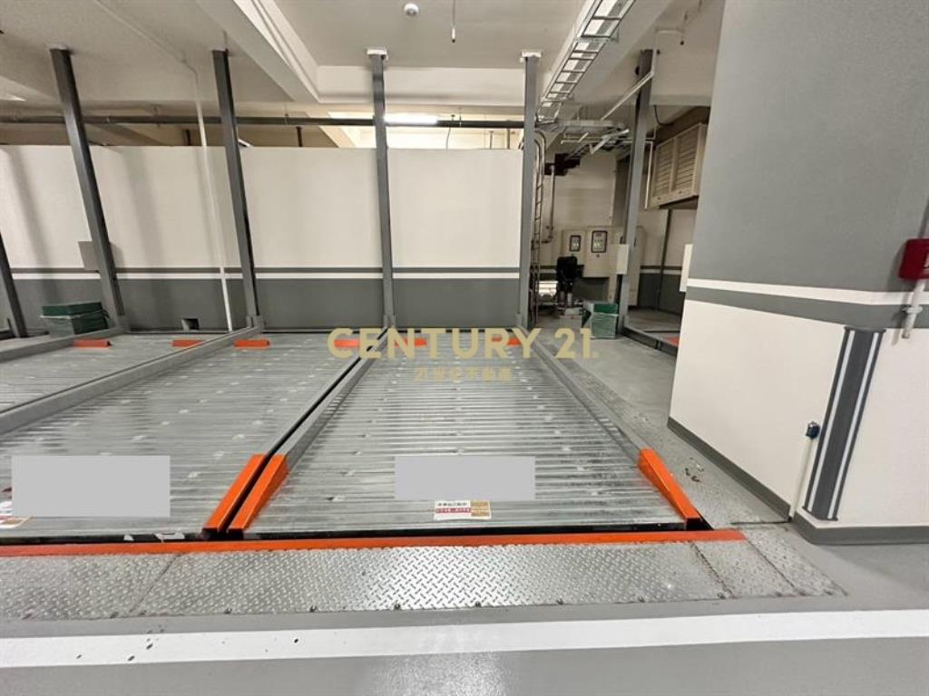 南區富宇上和苑全新兩房車位