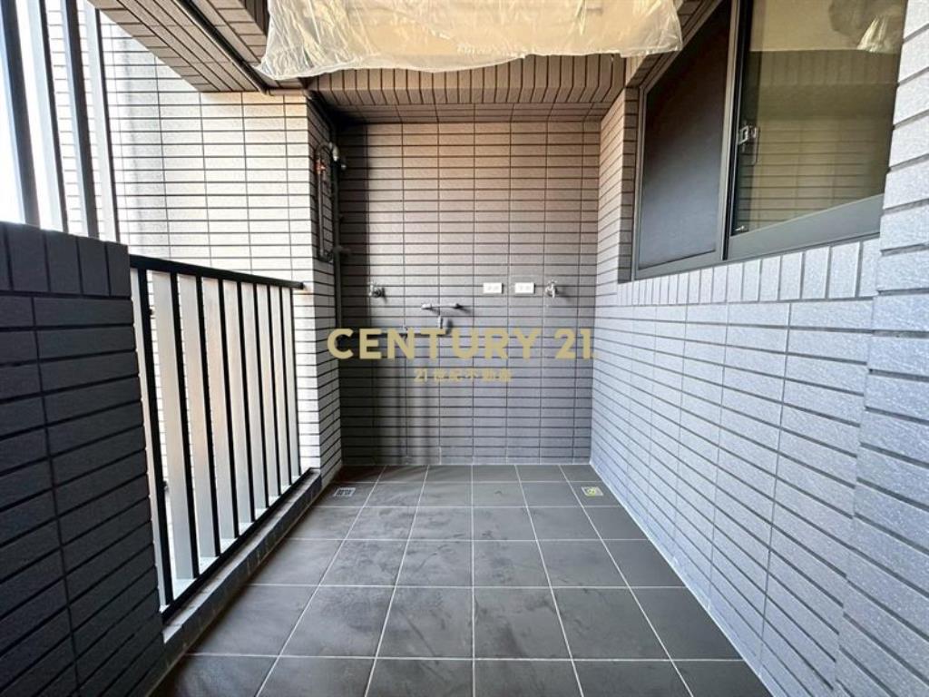 南區富宇上和苑全新兩房車位