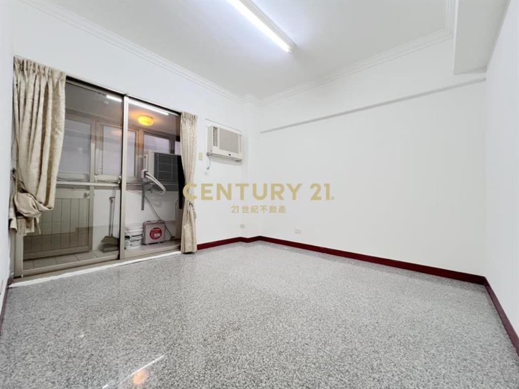 櫻花捷運漢口公爵3+1房附車位