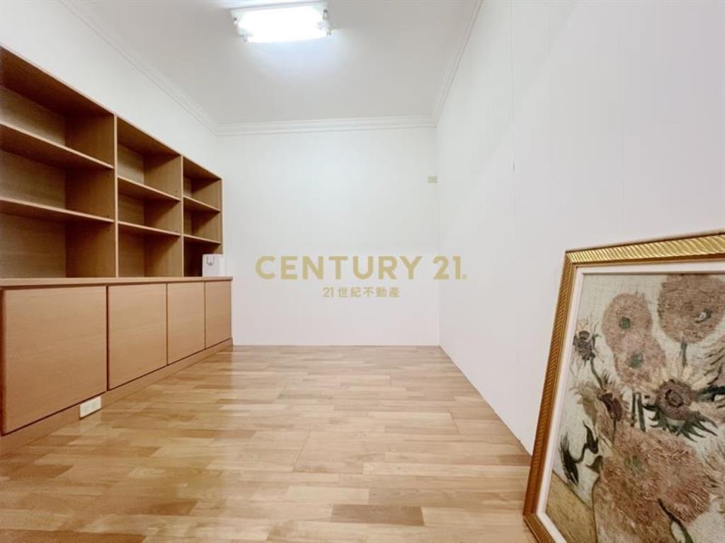 櫻花捷運漢口公爵3+1房附車位