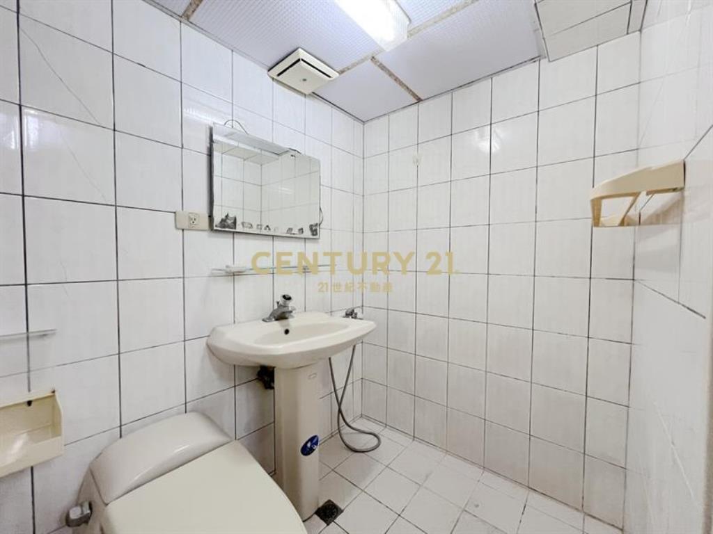 櫻花捷運漢口公爵3+1房附車位