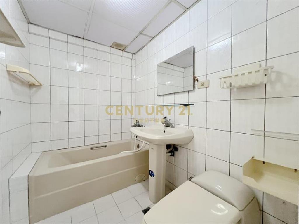 櫻花捷運漢口公爵3+1房附車位