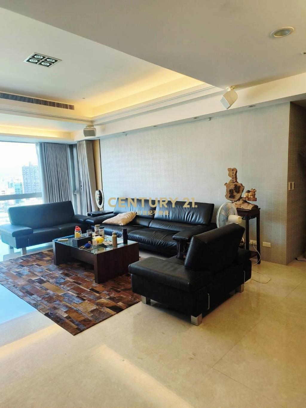 七期十字園道角棟裝潢三平車