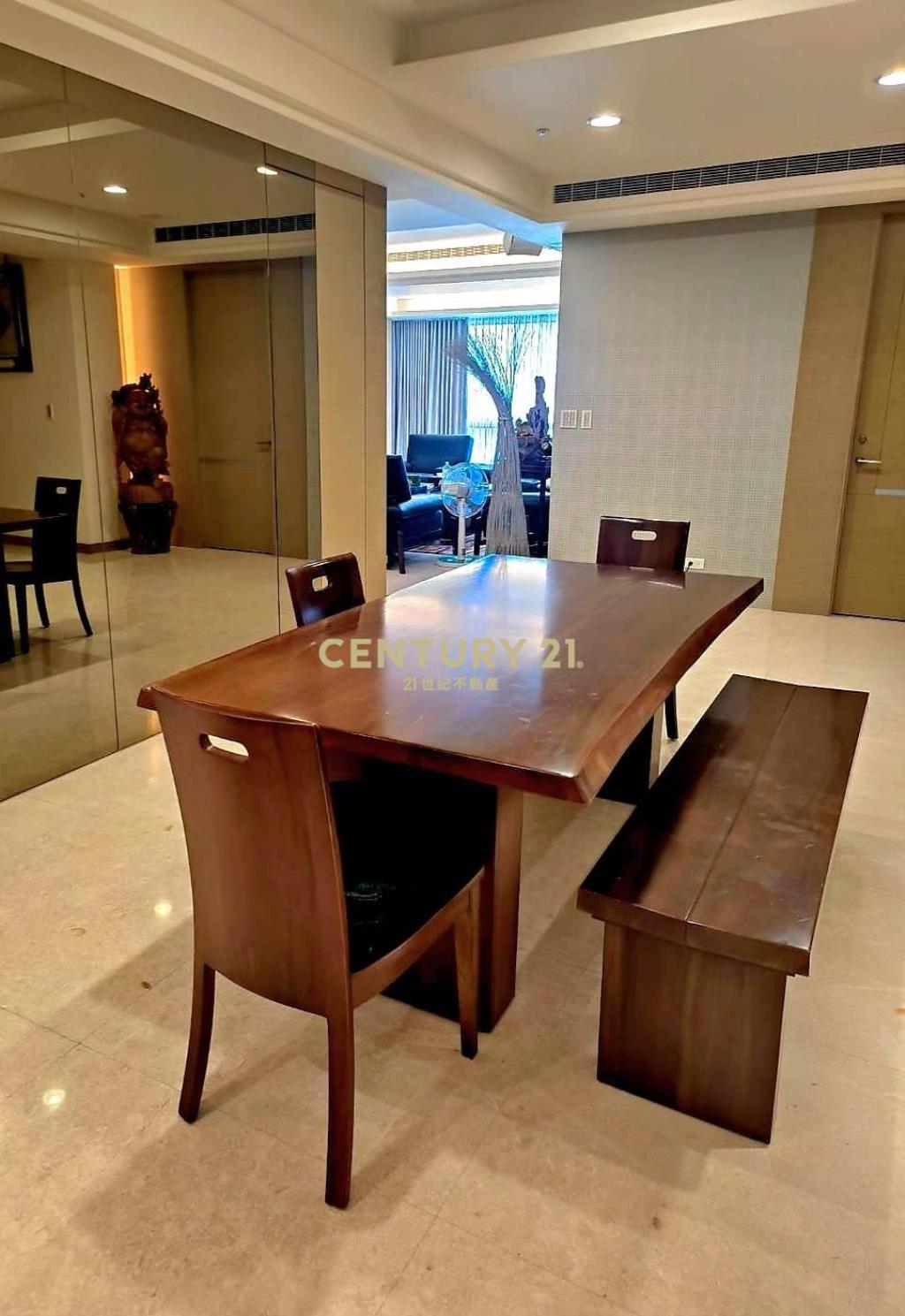 七期十字園道角棟裝潢三平車