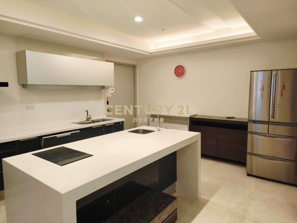 七期十字園道角棟裝潢三平車