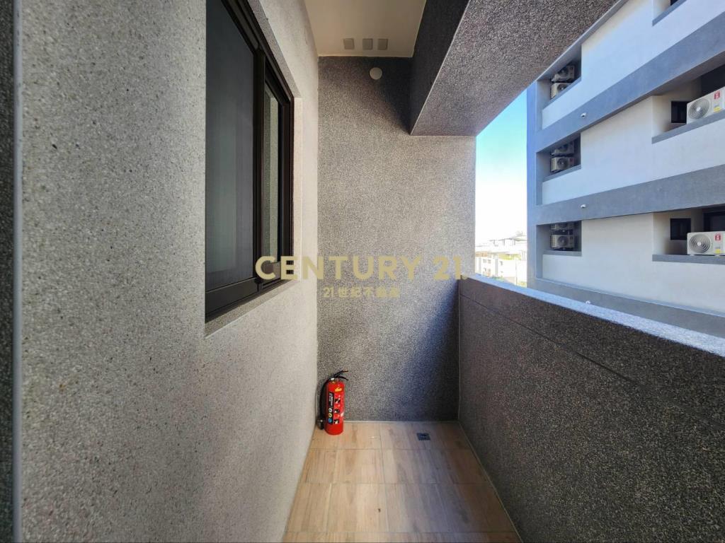 專任.萬景山河2房雙衛開窗平車