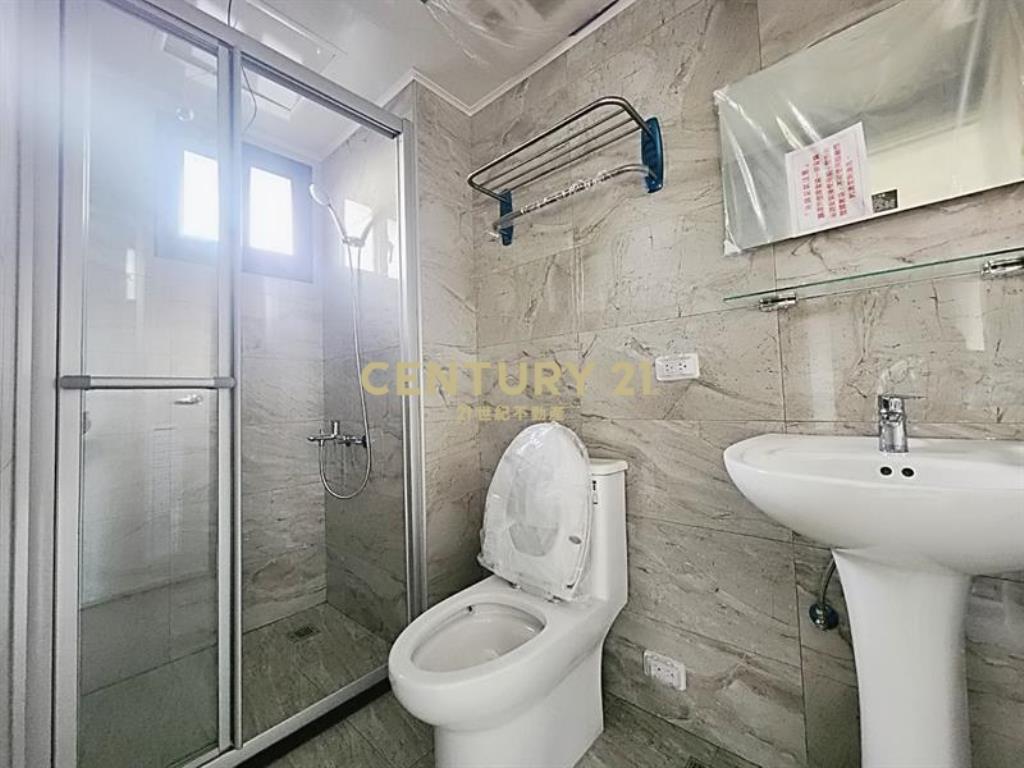 萬景山河大2房雙衛浴平車