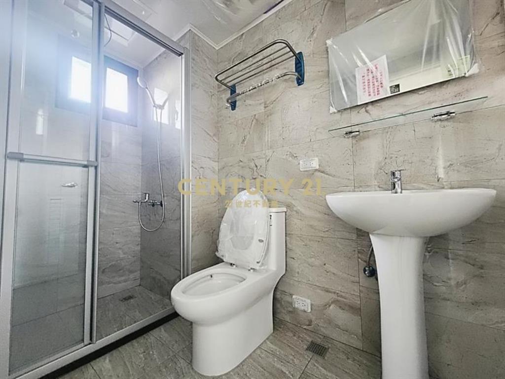 萬景山河大2房雙衛浴平車