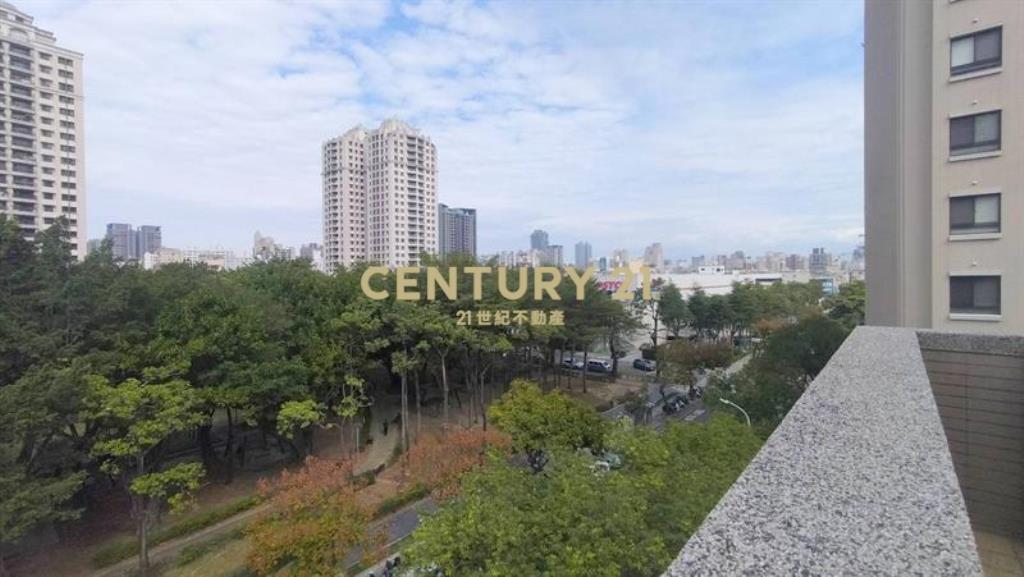 南屯好市多捷運百坪店住