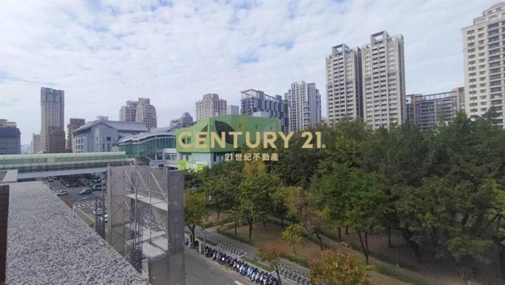 南屯好市多捷運百坪店住