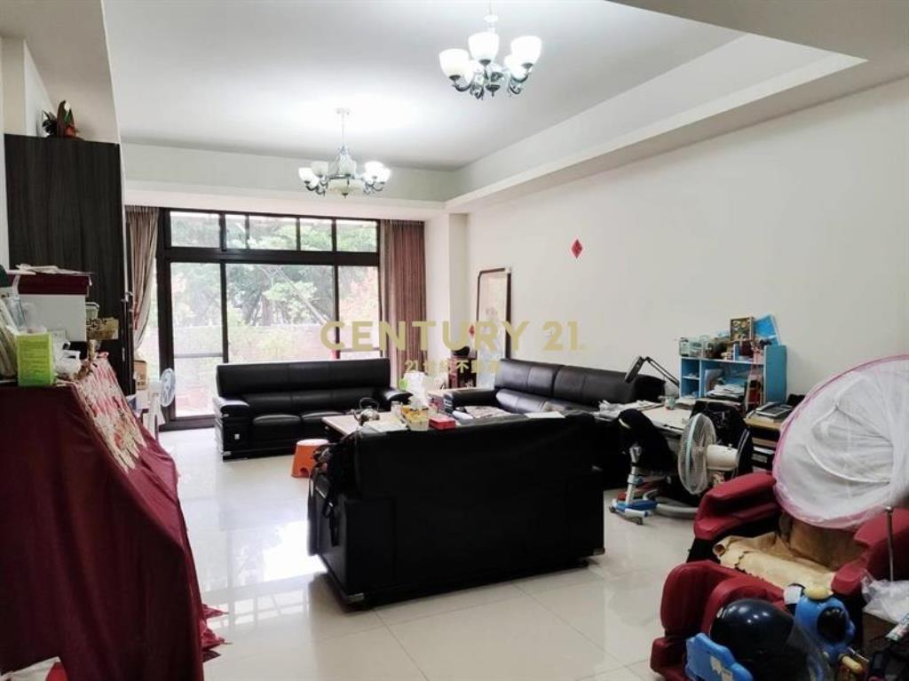 南屯好市多捷運百坪店住