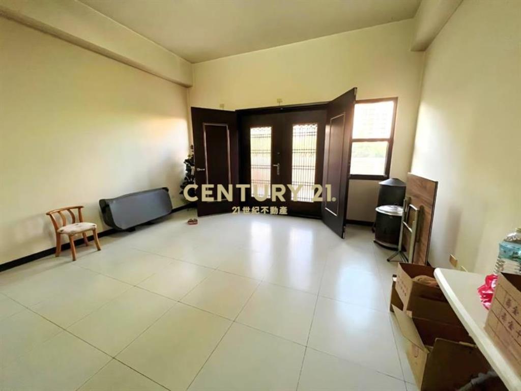 南屯好市多捷運百坪店住