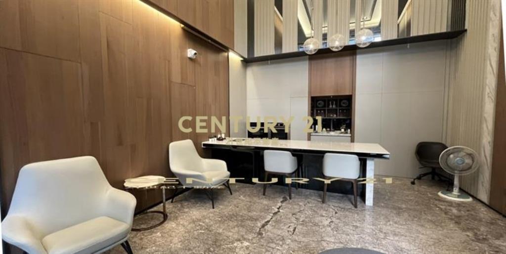 五期藝家人三房平車百萬裝潢