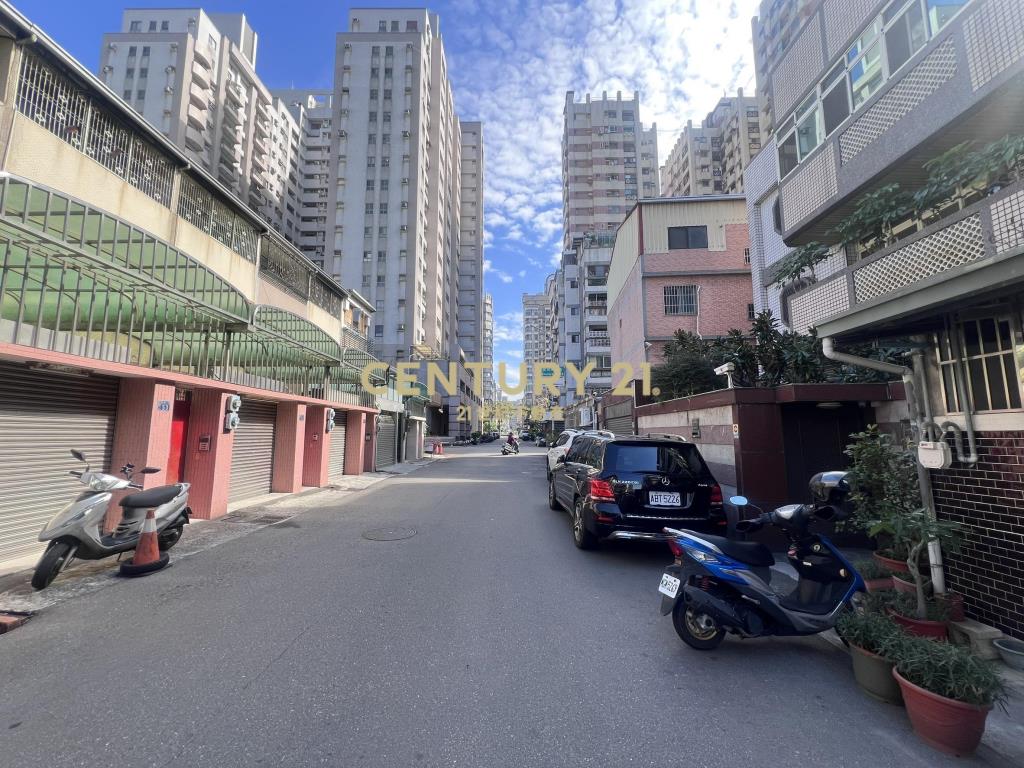 稀有大面寬一樓雙車公寓